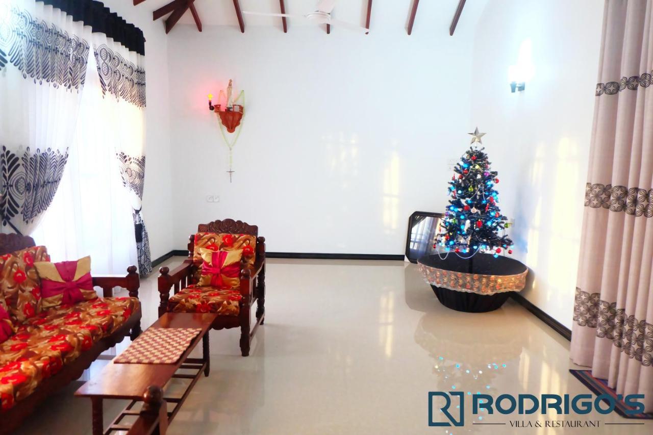 Rodrigo'S Villa & Restaurant เนกอมโบ ภายนอก รูปภาพ