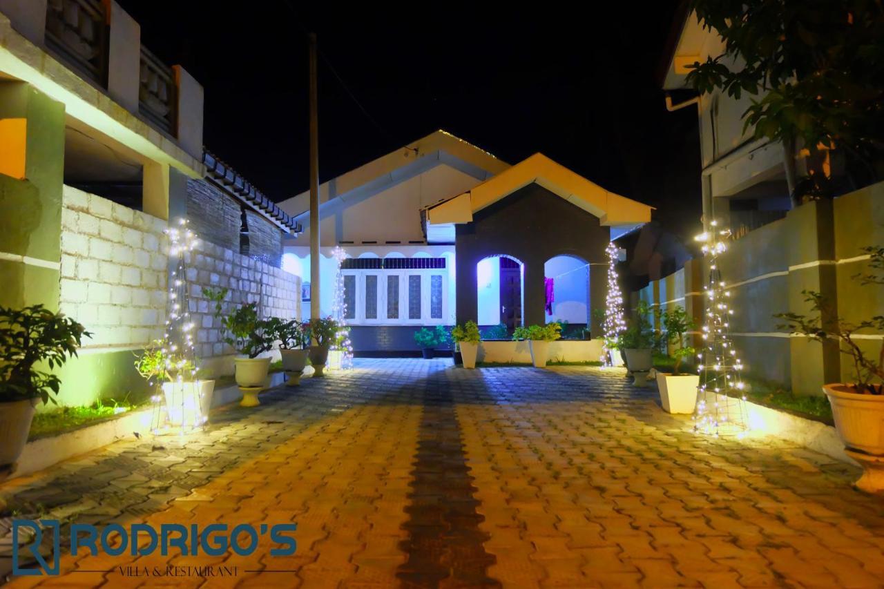 Rodrigo'S Villa & Restaurant เนกอมโบ ภายนอก รูปภาพ